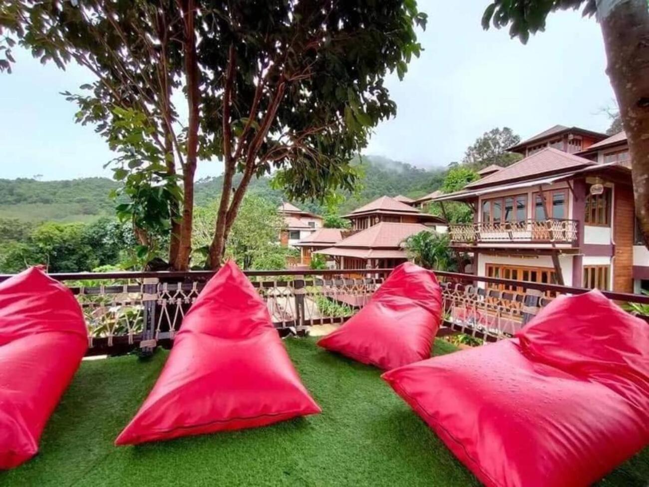 Puteri Lanta Family Villas Ko Lanta Exterior foto