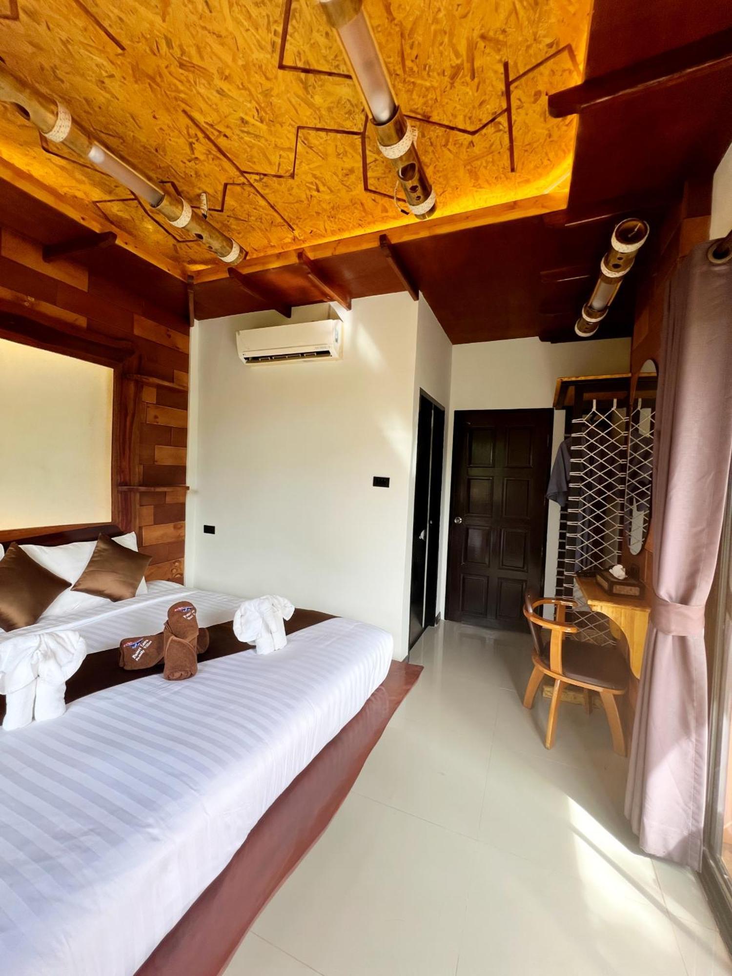 Puteri Lanta Family Villas Ko Lanta Quarto foto