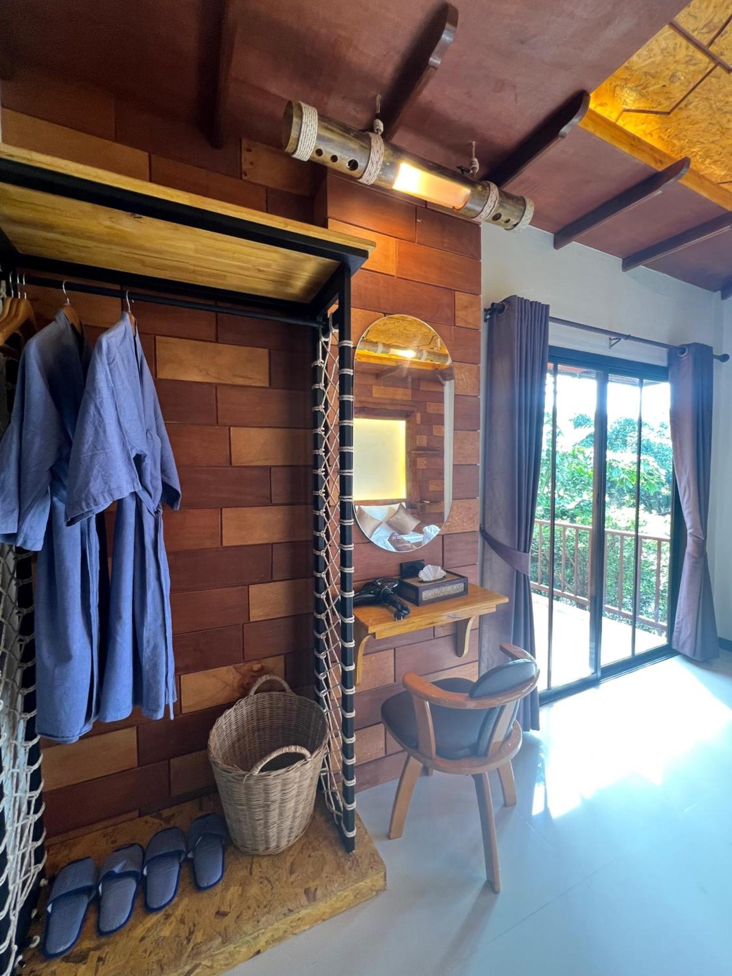 Puteri Lanta Family Villas Ko Lanta Exterior foto